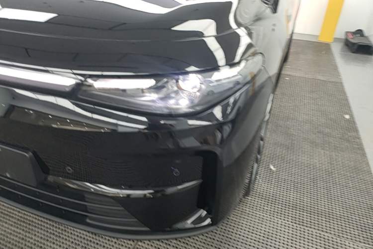 Used Leapmotor C16 2026 All-Electric 630 LiDAR Zhizun Edition 6 Seats Left Front Headlight