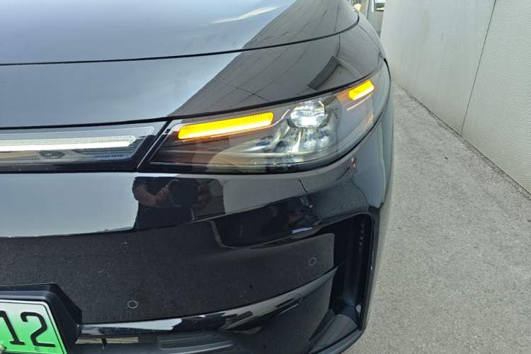 Used Leapmotor C16 2026 Extended-Range 280 LiDAR Zhizun Edition 6 Seats Left Front Headlight