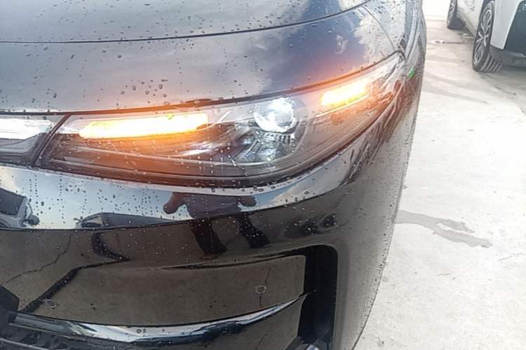 Used Leapmotor C16 2026 Extended-Range 280 LiDAR Zhizun Edition 6 Seats Left Front Headlight