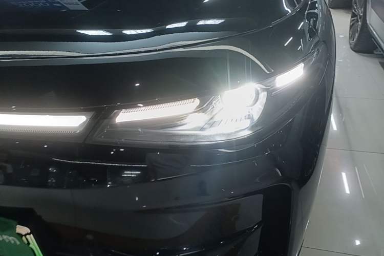 Used Leapmotor C16 2026 Extended-Range 280 LiDAR Zhizun Edition 6 Seats Left Front Headlight
