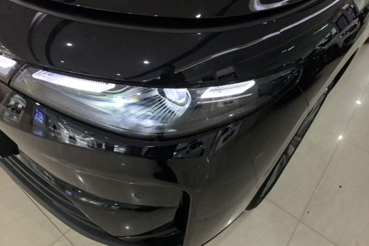 Used Leapmotor C16 2026 Extended-Range 280 LiDAR Zhizun Edition 6 Seats Left Front Headlight