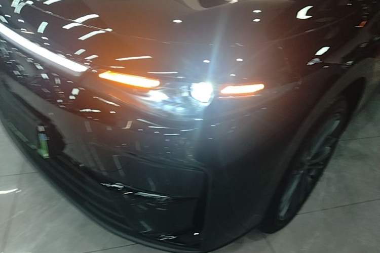 Used Leapmotor C16 2026 Extended-Range 280 LiDAR Zhizun Edition 6 Seats Left Front Headlight