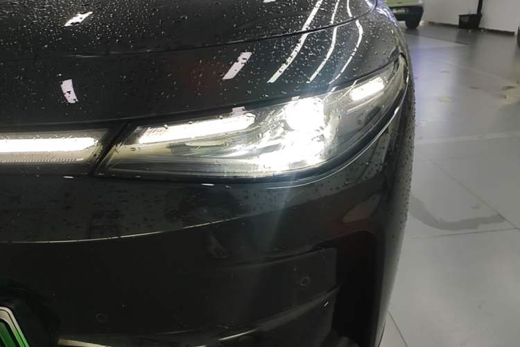 Used Leapmotor C16 2026 Extended-Range 280 LiDAR Zhizun Edition 6 Seats Left Front Headlight