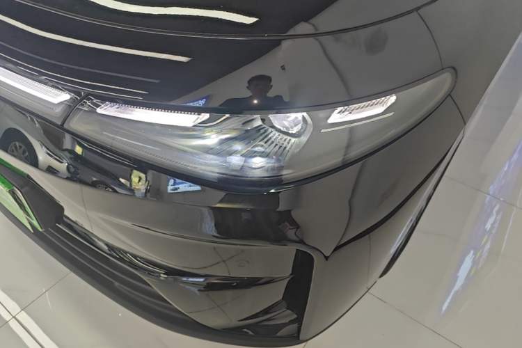 Used Leapmotor C16 2026 Extended-Range 280 LiDAR Zhizun Edition 6 Seats Left Front Headlight