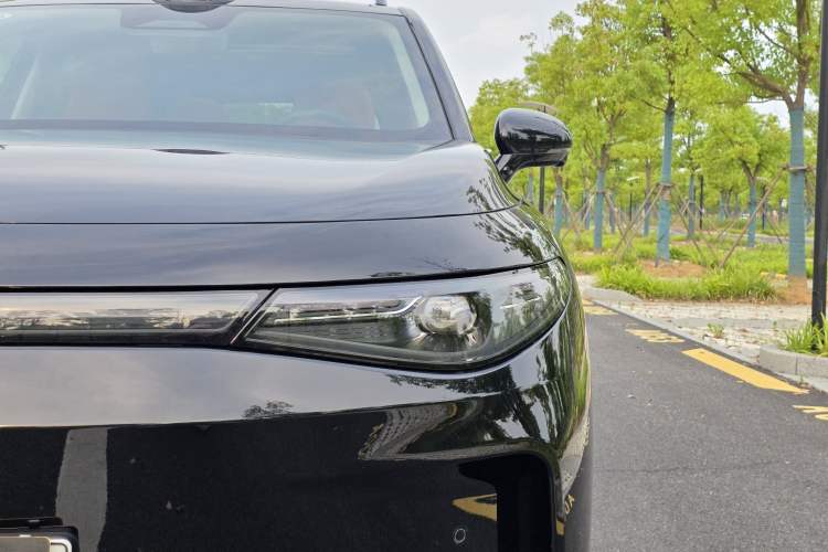 Used Leapmotor C16 2026 Extended-Range 280 LiDAR Zhizun Edition 6 Seats Left Front Headlight