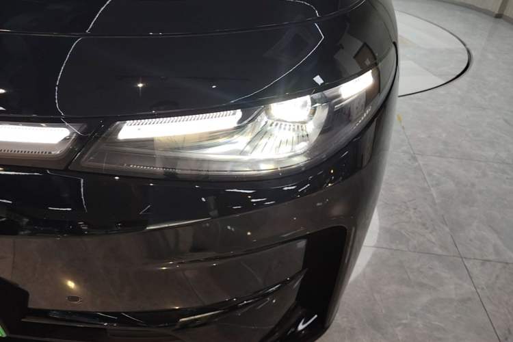 Used Leapmotor C16 2026 Extended-Range 280 LiDAR Zhizun Edition 6 Seats Left Front Headlight