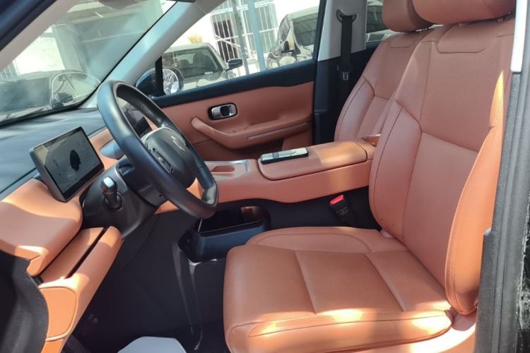 Used Leapmotor C16 2026 Extended-Range 280 LiDAR Zhizun Edition 6 Seats Left Front Seat