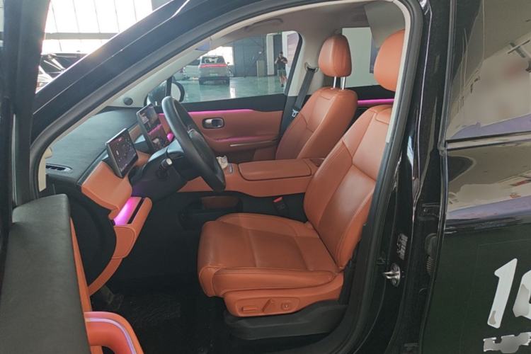 Used Leapmotor C16 2026 Extended-Range 280 LiDAR Zhizun Edition 6 Seats Left Front Seat