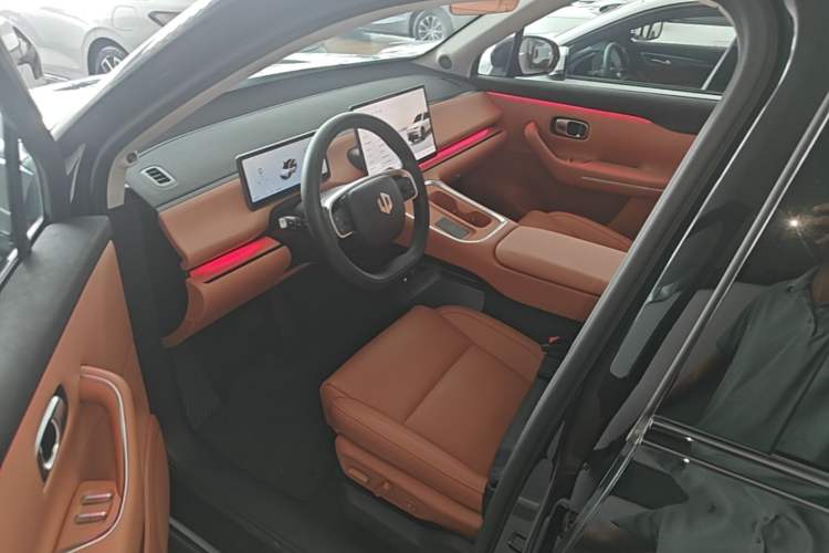 Used Leapmotor C16 2026 Extended-Range 280 LiDAR Zhizun Edition 6 Seats Left Front Seat