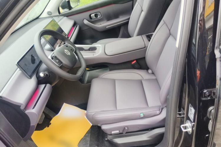 Used Leapmotor C16 2026 All-Electric 630 LiDAR Version 6-Seater Left Front Seat