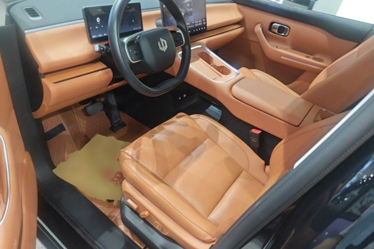 Used Leapmotor C16 2026 Extended-Range 280 LiDAR Zhizun Edition 6 Seats Left Front Seat