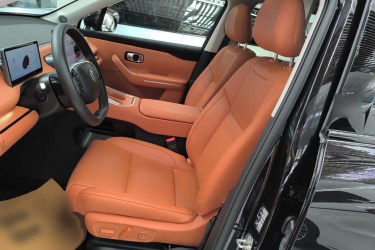 Used Leapmotor C16 2026 Extended-Range 280 LiDAR Zhizun Edition 6 Seats Left Front Seat