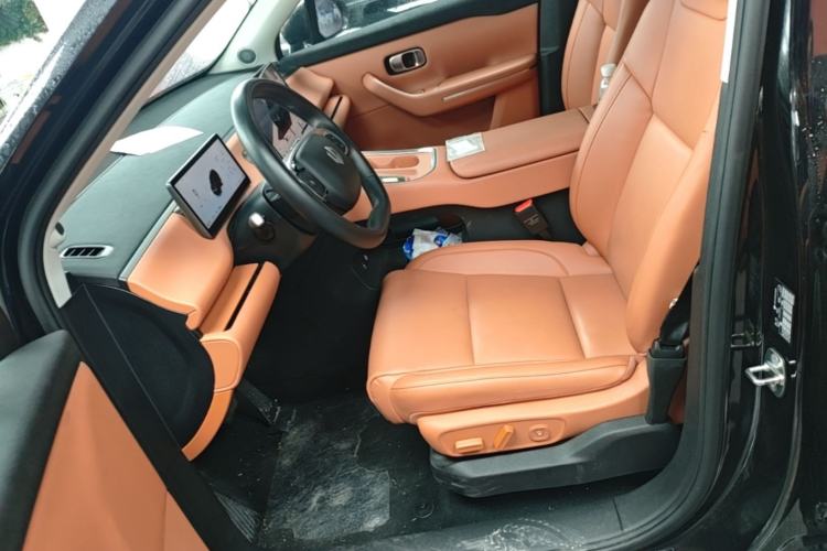 Used Leapmotor C16 2026 Extended-Range 280 LiDAR Zhizun Edition 6 Seats Left Front Seat