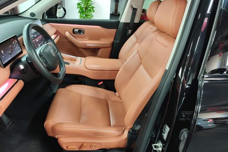 Used Leapmotor C16 2026 Extended-Range 280 LiDAR Zhizun Edition 6 Seats Left Front Seat