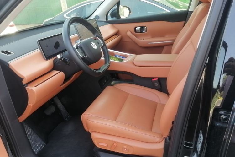 Used Leapmotor C16 2026 All-Electric 630 LiDAR Zhizun Edition 6 Seats Left Front Seat