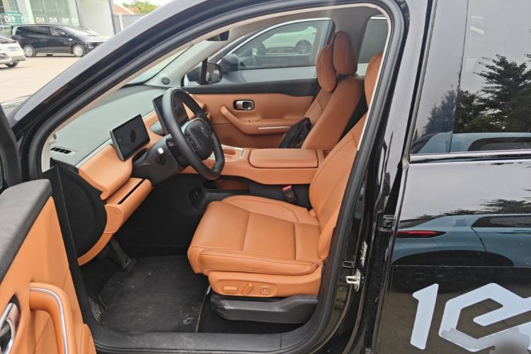 Used Leapmotor C16 2026 Extended-Range 280 LiDAR Zhizun Edition 6 Seats Left Front Seat