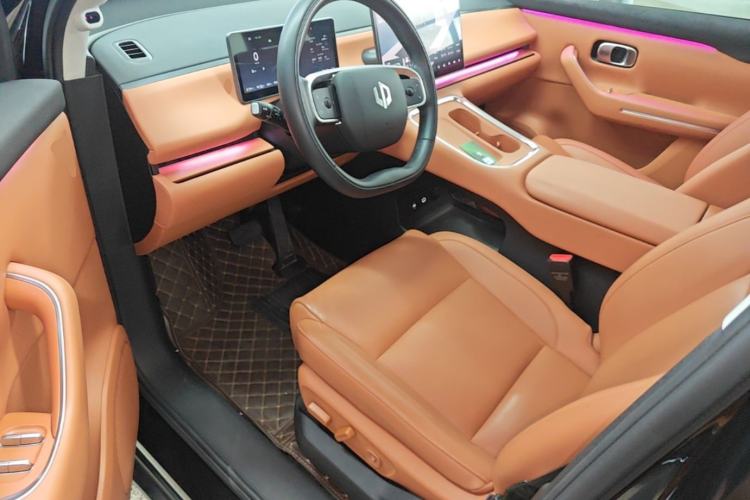 Used Leapmotor C16 2026 Extended-Range 280 LiDAR Zhizun Edition 6 Seats Left Front Seat