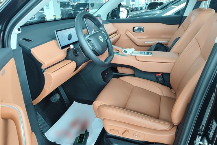 Used Leapmotor C16 2026 Extended-Range 280 LiDAR Zhizun Edition 6 Seats Left Front Seat