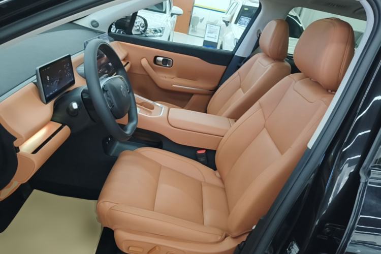 Used Leapmotor C16 2026 Extended-Range 280 LiDAR Zhizun Edition 6 Seats Left Front Seat