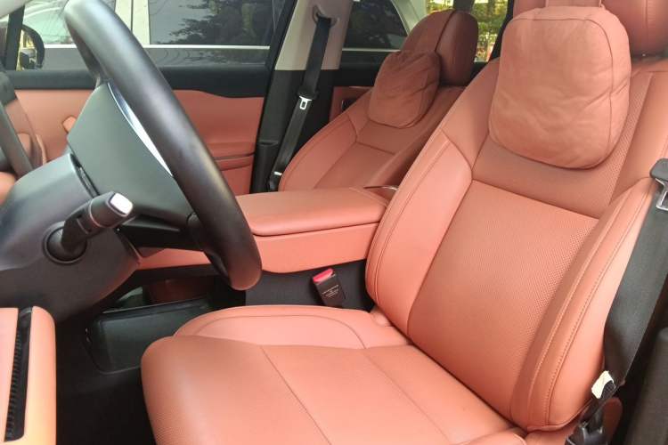 Used Leapmotor C16 2026 Extended-Range 280 LiDAR Zhizun Edition 6 Seats Left Front Seat