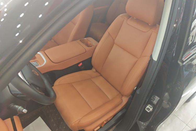 Used Leapmotor C16 2026 Extended-Range 280 LiDAR Zhizun Edition 6 Seats Left Front Seat