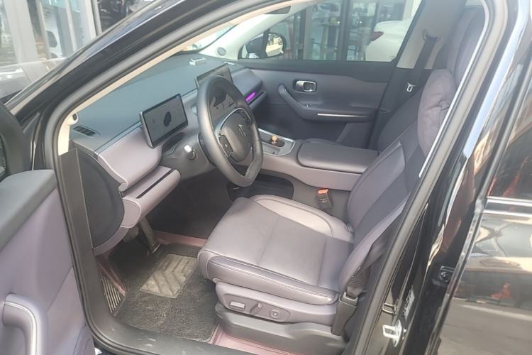 Used Leapmotor C16 2026 Extended-Range 280 LiDAR Zhizun Edition 6 Seats Left Front Seat