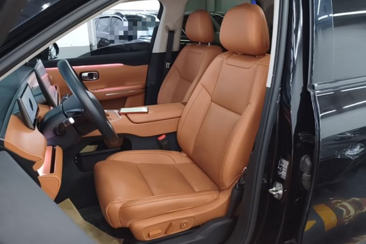 Used Leapmotor C16 2026 Extended-Range 280 LiDAR Zhizun Edition 6 Seats Left Front Seat