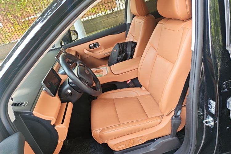 Used Leapmotor C16 2026 Extended-Range 280 LiDAR Zhizun Edition 6 Seats Left Front Seat