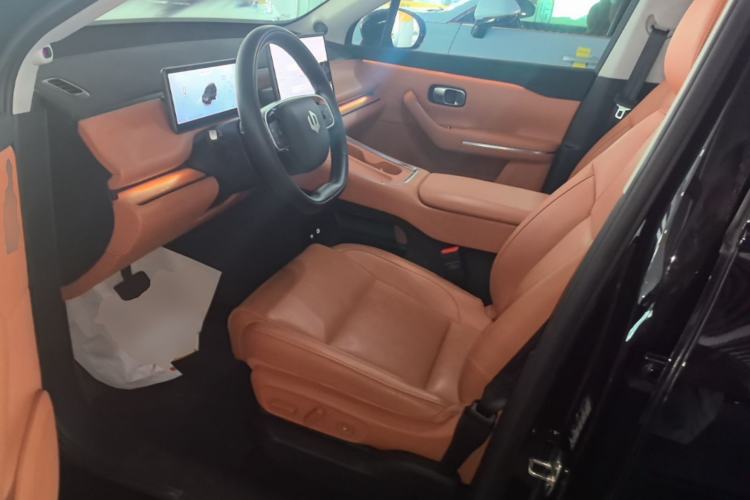 Used Leapmotor C16 2026 Extended-Range 280 LiDAR Zhizun Edition 6 Seats Left Front Seat