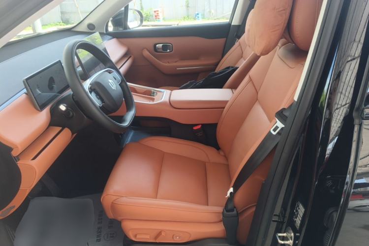 Used Leapmotor C16 2026 Extended-Range 280 LiDAR Zhizun Edition 6 Seats Left Front Seat
