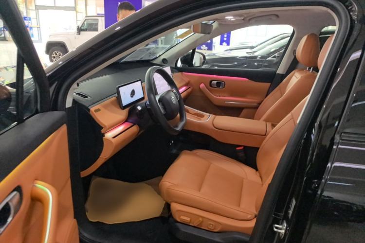 Used Leapmotor C16 2026 Extended-Range 280 LiDAR Zhizun Edition 6 Seats Left Front Seat