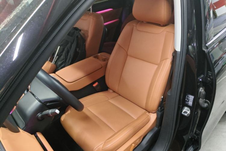 Used Leapmotor C16 2026 All-Electric 630 LiDAR Zhizun Edition 6 Seats Left Front Seat
