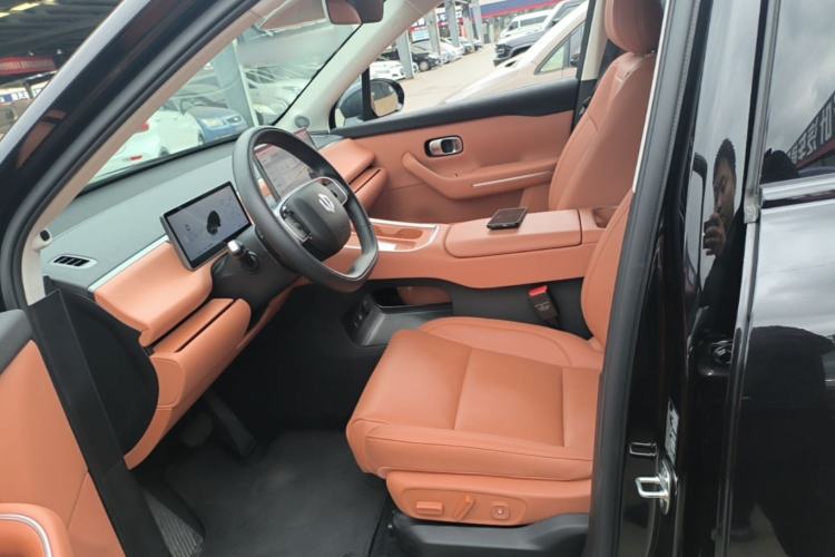 Used Leapmotor C16 2026 Extended-Range 280 LiDAR Zhizun Edition 6 Seats Left Front Seat