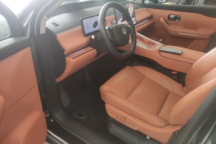 Used Leapmotor C16 2026 Extended-Range 280 LiDAR Zhizun Edition 6 Seats Left Front Seat