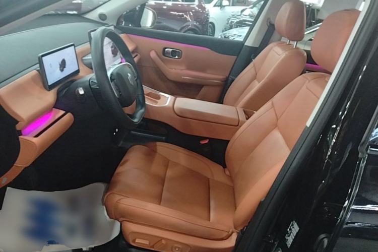 Used Leapmotor C16 2026 Extended-Range 280 LiDAR Zhizun Edition 6 Seats Left Front Seat