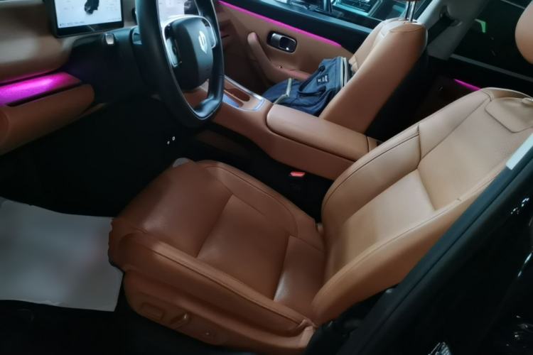 Used Leapmotor C16 2026 Extended-Range 280 LiDAR Zhizun Edition 6 Seats Left Front Seat