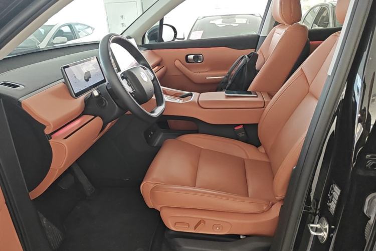 Used Leapmotor C16 2026 Extended-Range 280 LiDAR Zhizun Edition 6 Seats Left Front Seat