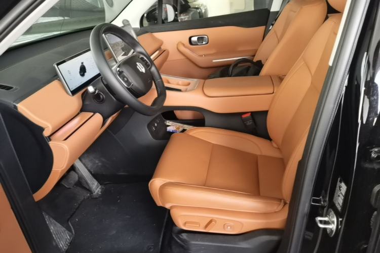 Used Leapmotor C16 2026 Extended-Range 280 LiDAR Zhizun Edition 6 Seats Left Front Seat