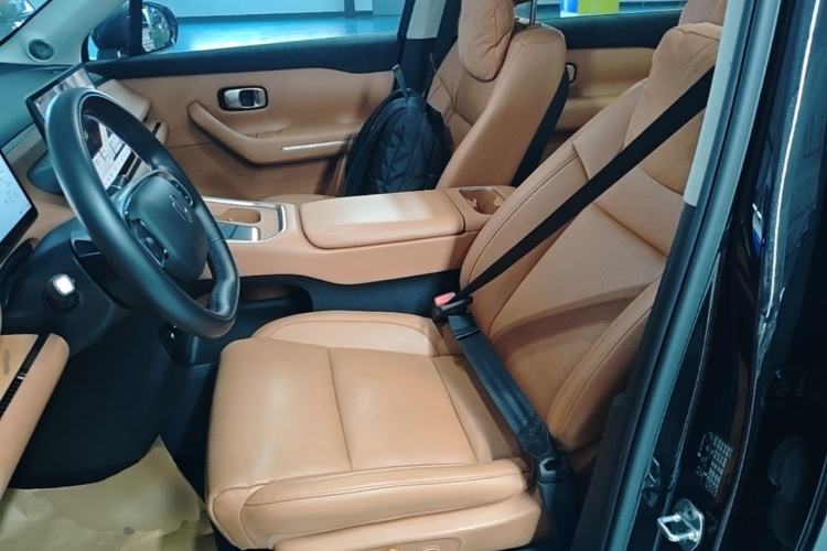 Used Leapmotor C16 2026 Extended-Range 280 LiDAR Zhizun Edition 6 Seats Left Front Seat