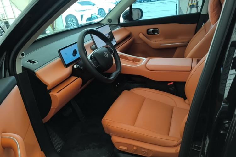 Used Leapmotor C16 2026 Extended-Range 280 LiDAR Zhizun Edition 6 Seats Left Front Seat