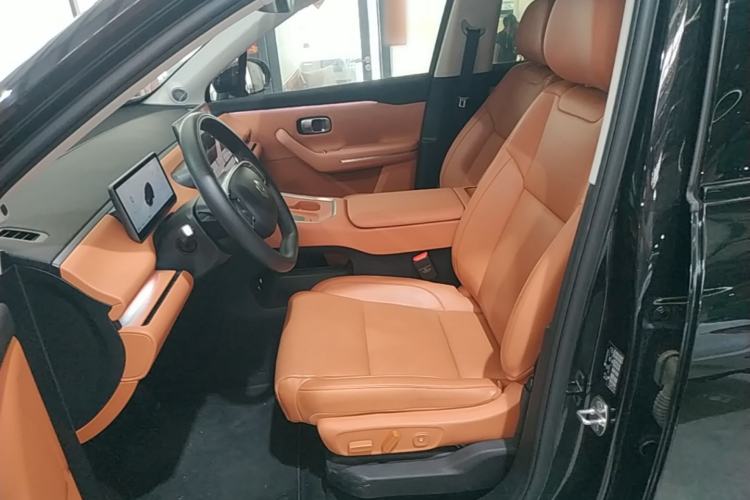 Used Leapmotor C16 2026 Extended-Range 280 LiDAR Zhizun Edition 6 Seats Left Front Seat