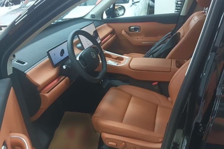 Used Leapmotor C16 2026 Extended-Range 280 LiDAR Zhizun Edition 6 Seats Left Front Seat