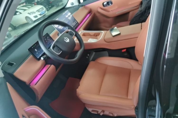 Used Leapmotor C16 2026 Extended-Range 280 LiDAR Zhizun Edition 6 Seats Left Front Seat