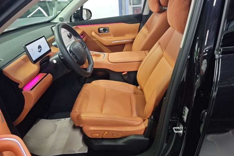 Used Leapmotor C16 2026 Extended-Range 280 LiDAR Zhizun Edition 6 Seats Left Front Seat