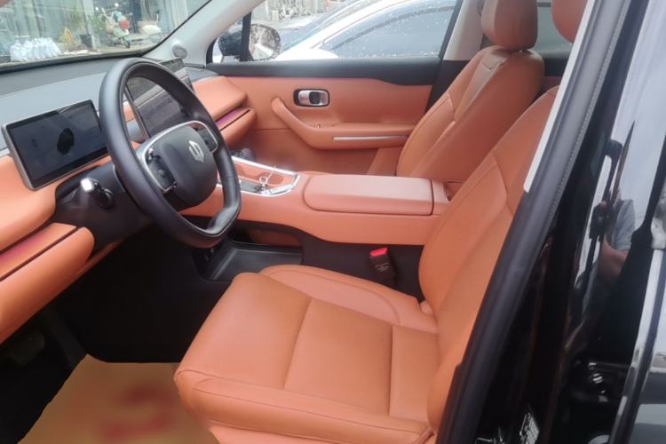 Used Leapmotor C16 2026 Extended-Range 280 LiDAR Zhizun Edition 6 Seats Left Front Seat