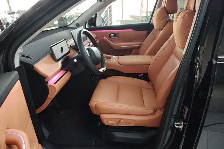 Used Leapmotor C16 2026 Extended-Range 280 LiDAR Zhizun Edition 6 Seats Left Front Seat