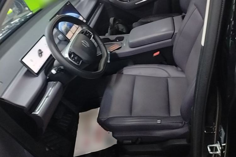 Used Leapmotor C16 2026 Range-Extended 200 Prestige 6-Seater Left Front Seat