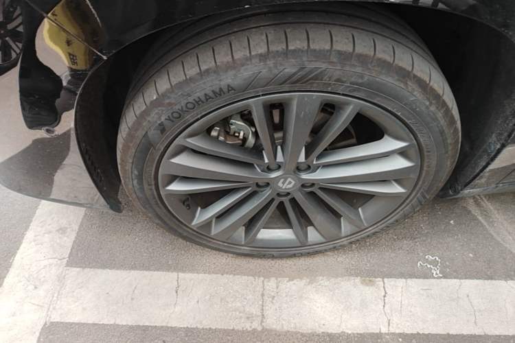 Used Leapmotor C16 2026 Extended-Range 280 LiDAR Zhizun Edition 6 Seats Left Front Wheel Hub