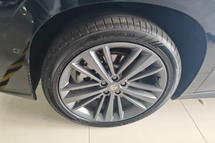 Used Leapmotor C16 2026 Extended-Range 280 LiDAR Zhizun Edition 6 Seats Left Front Wheel Hub