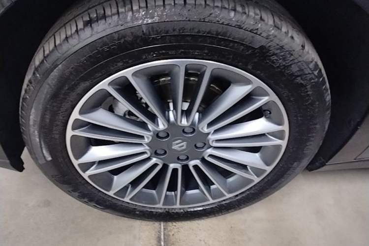 Used Leapmotor C16 2026 Range-Extended 200 Prestige 6-Seater Left Front Wheel Hub